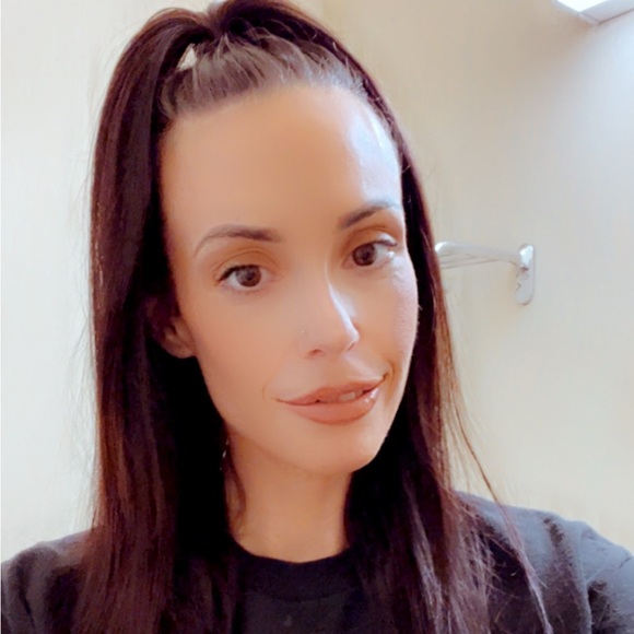 Meet your Posher, Jessica who is the owner of House 88 Boutique. - Picture 8 of 8